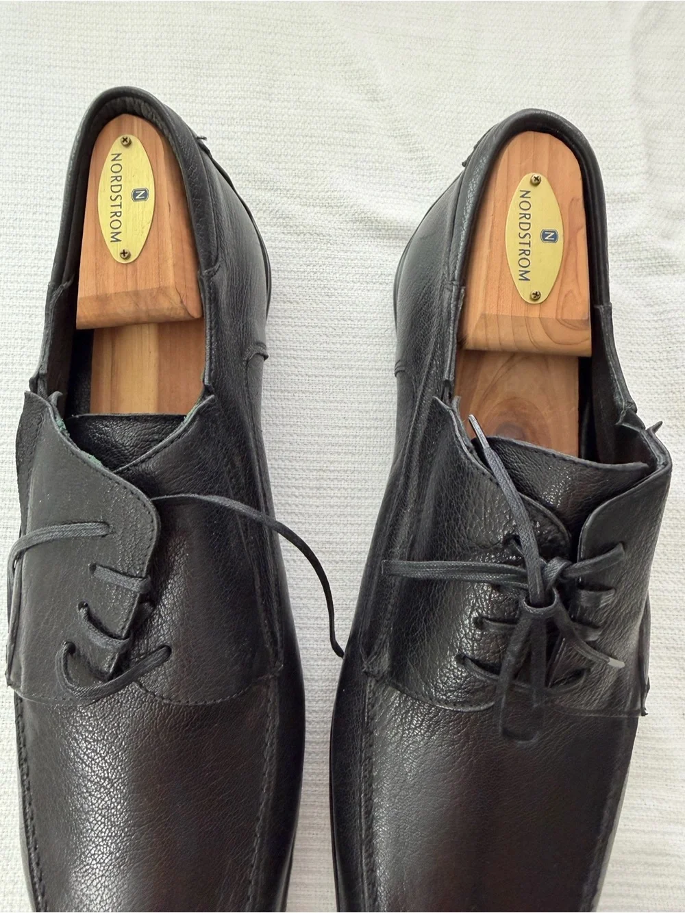 Taryn Rose Black Leather Lace-Up Oxfords